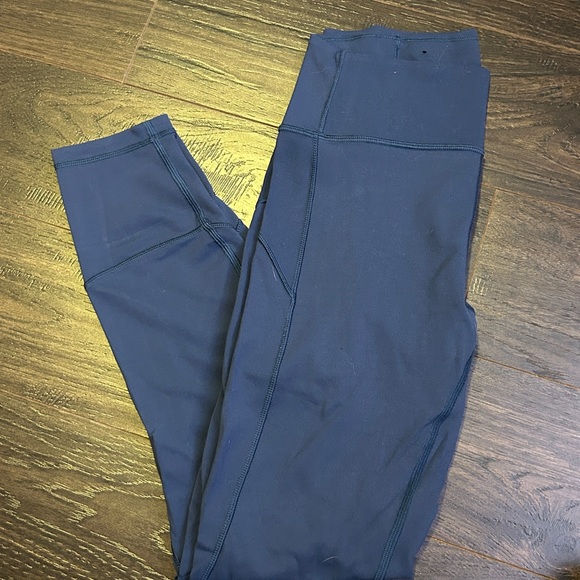 Lululemon Athletica High-Rise Leggings - Deep Blue - Picture 2 of 4